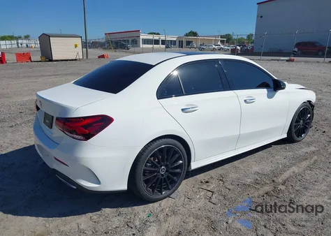 2022 Mercedes-Benz A 220 from USA, damaged, VIN W1K3G4EB5NJ356624